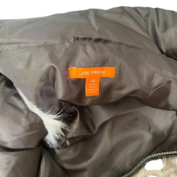 Joe Fresh Faux Fur Hip Length Vest Women's Size L - Picture 8 of 12